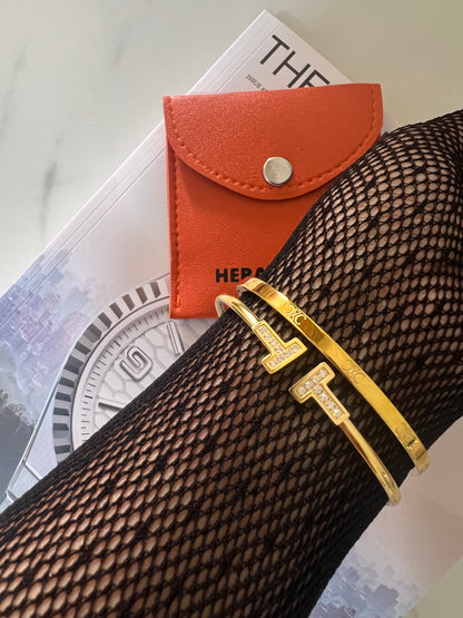 Hera Zeinab and Cilla Bangles